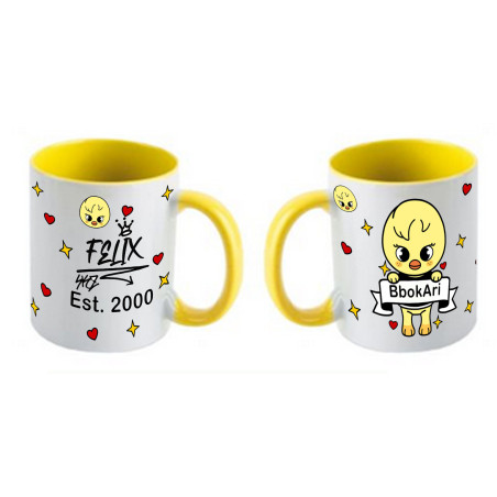 Taza cerámica con interior y asa de color.