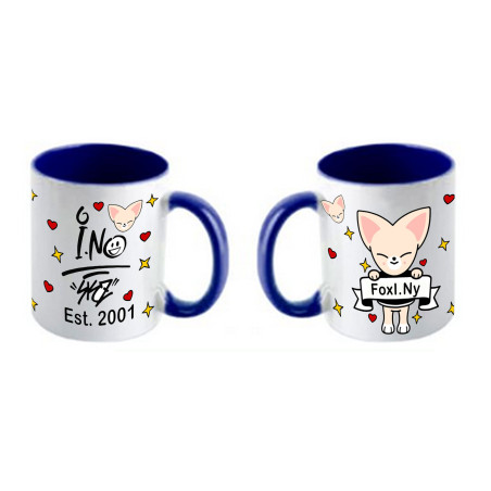 Taza cerámica con interior y asa de color.